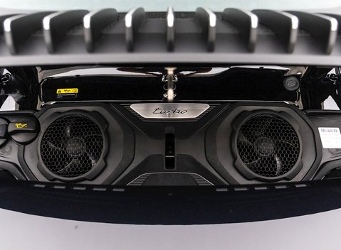 Porsche 911 Turbo (992) 27