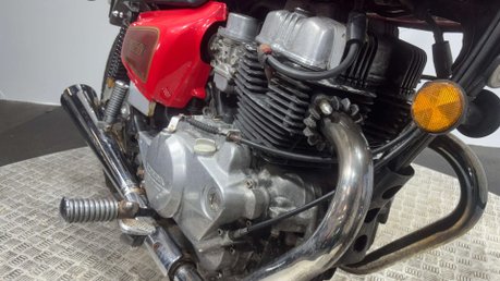 Honda CM 1981 GOOD RUNNING CLASSIC 250CC TWIN CRUISER BIKE PROJECT BIKE 18