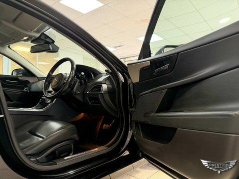 Jaguar XE 2.0d Portfolio Auto AWD Euro 6 (s/s) 4dr 47