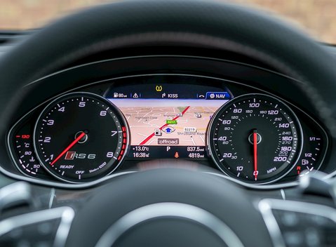 Audi RS6 Avant Performance 15