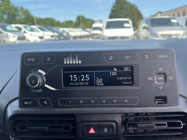 Vauxhall Combo LWB L2H1 2300 Sportive Air Con Sensors EURO 6 33