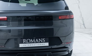 Land Rover Range Rover Sport D250 Edition 30