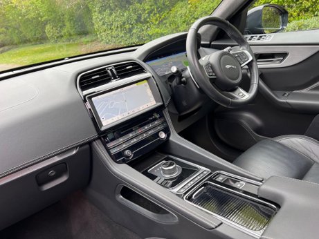 Jaguar F-Pace 2.0 D180 R-Sport Auto AWD Euro 6 (s/s) 5dr 70