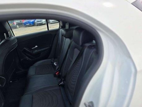 Mercedes-Benz A Class 1.3 A180 SE Hatchback 5dr Petrol 7G-DCT Euro 6 (s/s) (136 ps) 7