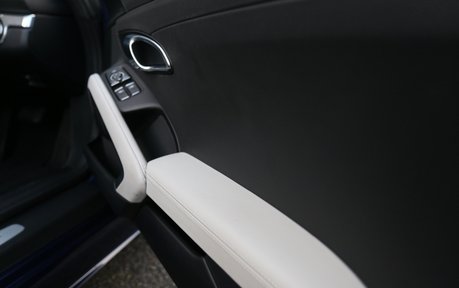 Porsche 718 Boxster PDK - Sports Exhaust, PDLS, Rev Camera and More 32