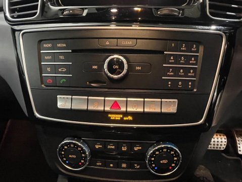 Mercedes-Benz GLE 2.1 GLE250d AMG Night Edition SUV 5dr Diesel G-Tronic 4MATIC Euro 6 (s/s) ( 53