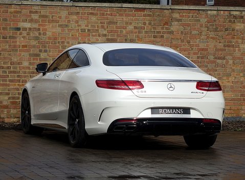 Mercedes-Benz S Class S63 Coupe 12