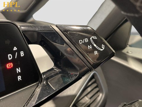 Volkswagen ID.3 Pro S 77kWh Tour Hatchback 5dr Electric Auto (4 Seat) (204 ps) 1 Owner - S 17