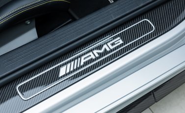 Mercedes-Benz AMG GT R 25