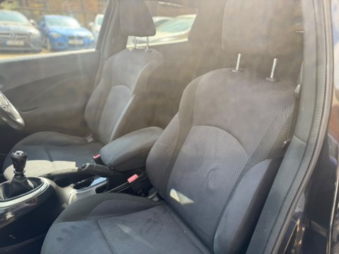 Nissan Juke 1.2 DIG-T Acenta Premium SUV 5dr Petrol Manual Euro 6 27
