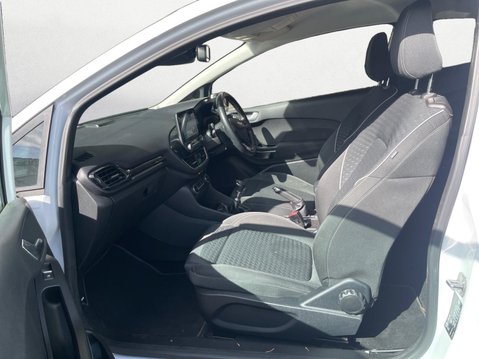 Ford Fiesta 1.0T EcoBoost Titanium Euro 6 (s/s) 3dr 12