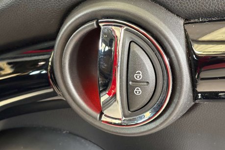 Mini Hatch 1.5 Cooper Hatchback 5dr Petrol Manual Euro 6 (s/s) (136 ps) 52