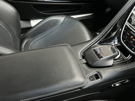 Aston Martin DB11 V12 68