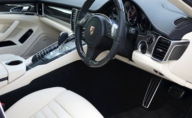 Porsche Panamera Turbo 20