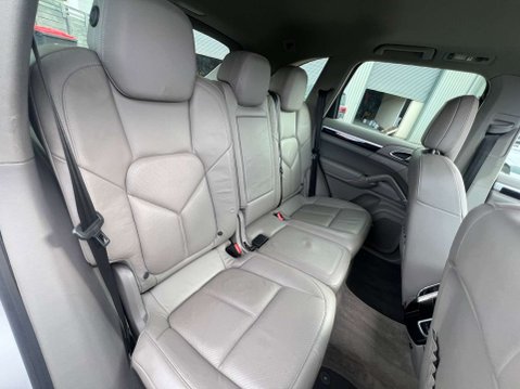 Porsche Cayenne 3.0 Cayenne V6 D Tiptronic 4WD 5dr - NATIONAL DELIVERY* 20