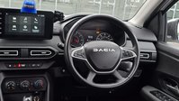 Dacia Sandero 1.0 TCe Expression Hatchback 5dr Petrol CVT Euro 6 (s/s) (90 ps) 31
