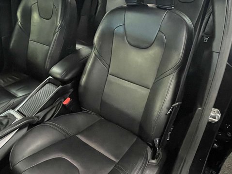 Volvo V40 1.5 V40 Inscription Edition T3 Auto 5dr 41