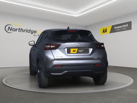 Nissan Juke 1.0 DIG-T N-Connecta DCT Auto Euro 6 (s/s) 5dr 8