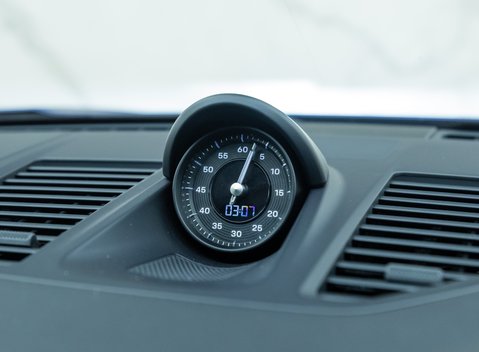 Porsche 911 Carrera S (992) 21