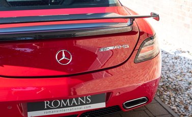 Mercedes-Benz SLS AMG GT Final Edition 24