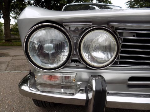 Alfa Romeo GT 1300 Junior 27