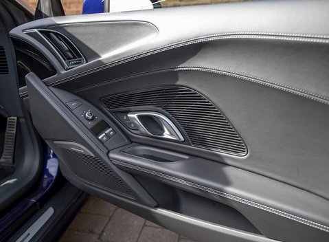 Audi R8 V10 Spyder 21
