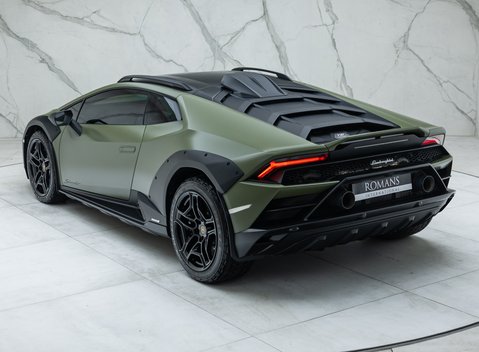 Lamborghini Huracan Sterrato 9