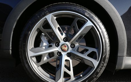 Porsche Taycan Turbo Cross Tourismo - 1 Owner, Huge Specification 10