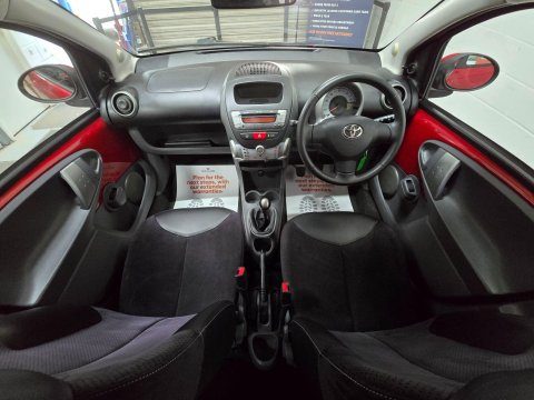 Toyota Aygo 1.0 VVT-i Ice Euro 5 5dr 18