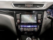 Nissan Qashqai 1.3 DIG-T N-Connecta SUV 5dr Petrol DCT Auto Euro 6 (s/s) (160 ps) 19