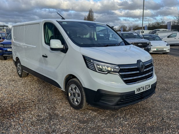 Renault Trafic LWB L2H1 Low Roof Advance Ll30 Air Cruise SELECT 4