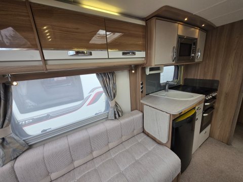Swift Challenger 480 SE  12