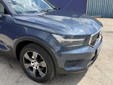 Volvo XC40 1.5 T3 Inscription SUV 5dr Petrol Auto Euro 6 (s/s) (163 ps) 13