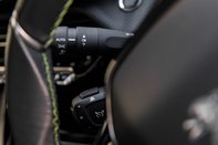 Peugeot 208 GT PREMIUM 17