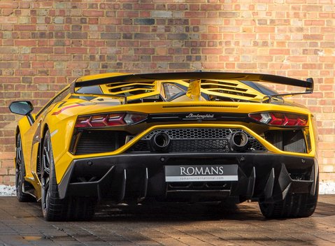 Lamborghini Aventador SVJ LP 770-4 3
