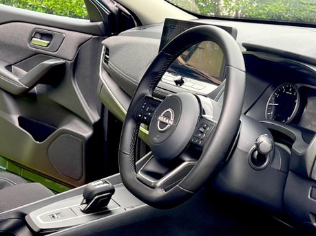 Nissan Qashqai DIG-T ACENTA PREMIUM XTRONIC 12