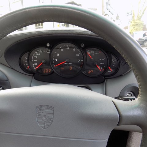 Porsche 911 CARRERA 4