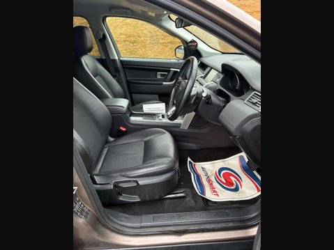 Land Rover Discovery Sport 2.2 Discovery Sport SE Tech SD4 Auto 4WD 5dr 10