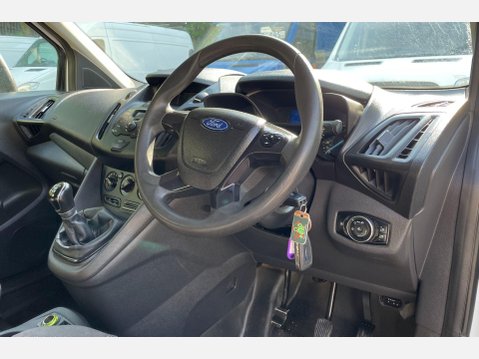 Ford Transit Connect 1.5 TDCi 230 Combi Van 6dr Diesel Manual L2 H1 (128 g/km, 99 bhp) 29