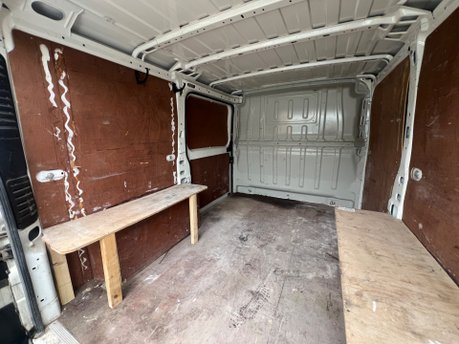 Peugeot Boxer BLUEHDI 333 L1H1 PROFESSIONAL P/V 21