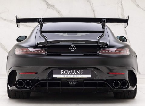 Mercedes-Benz Amg GT BLACK SERIES 18