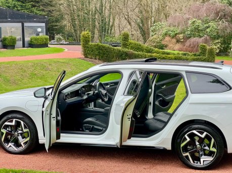 Volkswagen Passat R-LINE DSG 15