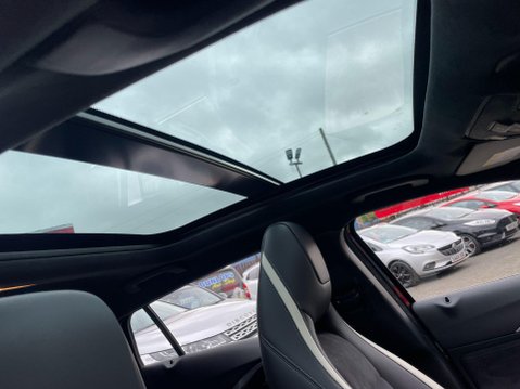 Infiniti Q30 1.5d Sport Euro 6 (s/s) 5dr 27