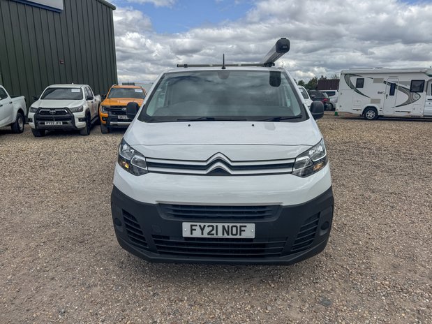 Citroen Dispatch MWB L2H1 [SOLD MM] Low Roof Enterprise 2700 Cruise Sensors EURO 6 3