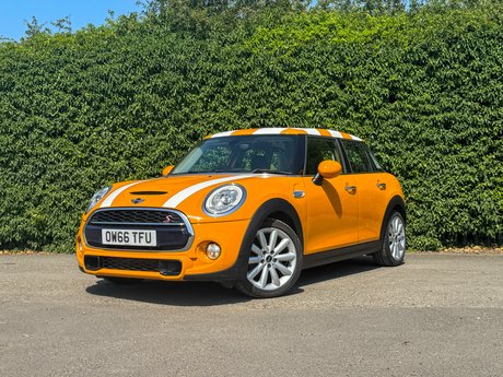 Mini Hatch 2.0 Cooper S Hatchback 5dr Petrol Auto Euro 6 (s/s) (192 ps)