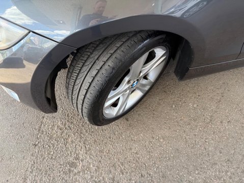 BMW 1 Series 2.0 118i Exclusive Edition Euro 5 (s/s) 2dr 39