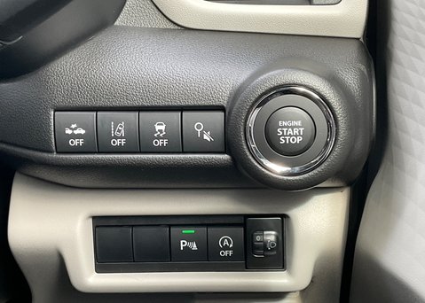 Suzuki Swift Motion 1.2 Mild Hybrid CVT 23