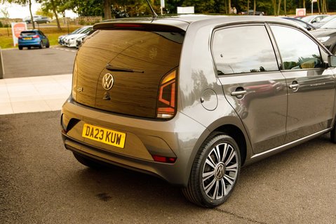 Volkswagen Up BLACK EDITION 7
