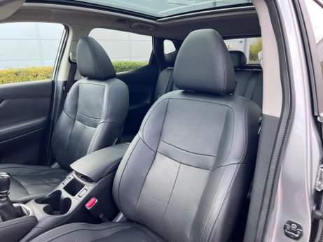Nissan Qashqai 1.6 dCi Tekna 2WD Euro 6 (s/s) 5dr 22