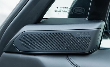 Land Rover Range Rover P530 Autobiography 25